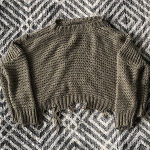 Gray knitted crop top (women’s)